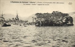 Vintage Postcard Bateau the explosion of the Liberte armor has Toulon armours It Justice organizes the helps