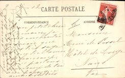 CPA Militaria Artilleur portant une piece de 80 de montagne 