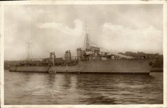 Modern Postcard Boat Against destroyer Leopard