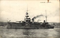 Vintage Postcard Bateau Armours Freedom