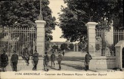 CPA Militaria Chasseurs Alpins Caserne Quartier Bayard