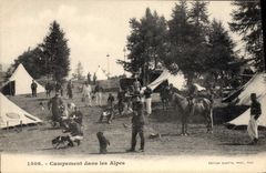 CPA Militaria Chasseurs Alpins Campement dans les Alpes