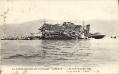 Vintage Postcard Bateau Catastrophe of the Armor Freedom What remains Freedom