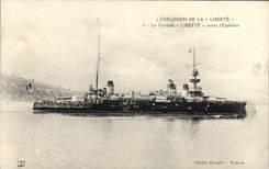 Vintage Postcard Bateau armours It freedom before the explposion