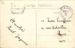 CPA Militaria Chasseurs alpins Artilleur alpin portant la charge de trois mulets