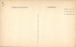 CPA Folklore Boulogne sur Mer Une Boulonnaise en toilette de ville