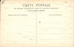 CPA Folklore Les Sables d'Olonne La promenade sur le remblai