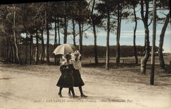 CPA Folklore Sables d'Olonne Vers le casino des pins 