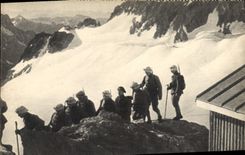 CPA Militaria Chasseurs Alpins Depart d'une patrouille en haute montagne
