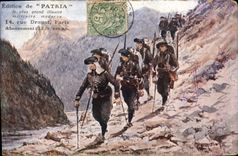 CPA Militaria Chasseurs Alpins Armee Francaise 