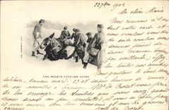 CPA Militaria Chasseurs Alpins Les mulets dans les Alpes 