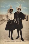 CPA Folklore Les Sables d'Olonne Sablaises sur le remblai 