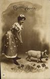 CPA Cochon Porc Femme Bonne annee