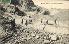 CPA Militaria Chasseurs Alpins Marche d'hiver Traversee d'un glacier