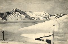 Vintage Postcard Militaria Alpine hunters crossing a glacier