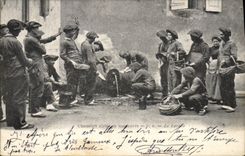 CPA Militaria Chasseurs alpins en manoeuvre 