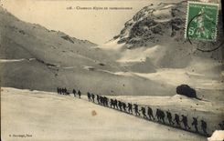 CPA Militaria Chasseurs alpins en reconnaissance