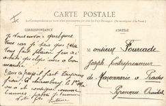 CPA Militaria Chasseurs alpins gravissant un col