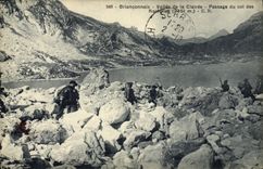 Vintage Postcard Militaria Alpine hunters Brianconnais Valley of Clairee Passage of the collar of Roucilles