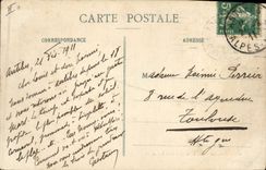 CPA Militaria Chasseurs alpins en marche dans les neiges