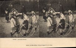 CPA Paris Partie de cerceau Enfants 
