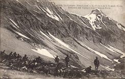 Vintage Postcard Militaria Alpine hunters Vanoise Maurienne the point of the Grande Motte Descent of Alpine has Between Two Water