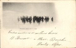 CPA Militaria Chasseurs Alpins dans la neige 