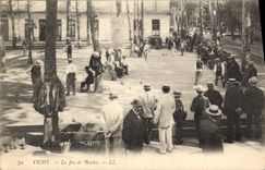 CPA Petanque Vichy Le jeu de boules TOP 