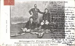 CPA Lion Menagerie Franco Belge Dompteur Camillius et ses eleves Mlles Rosina et Victoria TOP 
