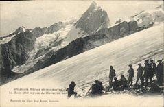 CPA Militaria Chasseurs Alpins en manoeuvres La Meije vue du glacier du lac 