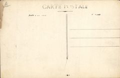 CPA Militaria La vie des tranchees 