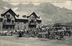 Vintage Postcard Militaria Alpine hunters Large Lautaret Halt of hunters towards one of the country cottages