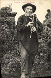 CPA Folklore Auvergne Joueur de musette 