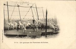 CPA Cirque Barnum et Bailey Un groupe de femmes artistes 