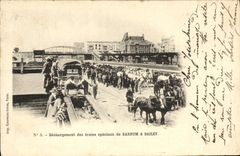 CPA Cirque Barnum et Bailey Dechargement des trains speciaux Chevaux Clown 