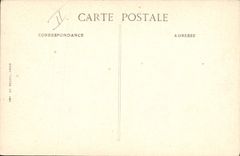 CPA Militaria Les Fetes de la Victoire a Paris 13 juillet 1919 A l'hotel de ville Le marechal Foch decore un poilu 