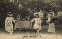 CPA Les Weberty Acrobates fantastiques Merveilleux 