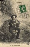 CPA Folklore Auvergne Un joueur de Musette