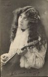 CPA Femme la cigale 