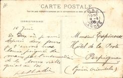 CPA Folklore Vieille landaise filant a la quenouille