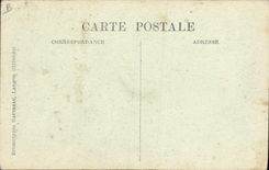 CPA Folklore Vieille landaise filant au rouet