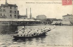 CPA Givors Une passe de joutes pendant les fetes nautiques 
