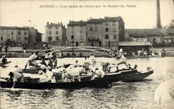 CPA Givors Une passe de joute sur le bassin du canal