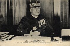 CPA Militaria Le General Joffre Generalissime des Armees Francaises 