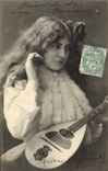 CPA Femme La cigale 