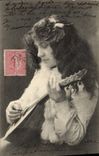 CPA Femme La cigale 