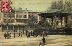 CPA Toulon Place d'armes Prefecture maritime maritime et le kiosque (carte toilee) 