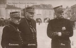 CPA Militaria Castelnau Joffre Pau Trois grands chefs de nos armees