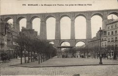 CPA Morlaix Le Kiosque et le viaduc vue prise de l'hotel de ville 