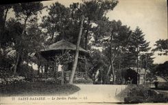 Vintage Postcard Kiosk Saint Nazaire the park
